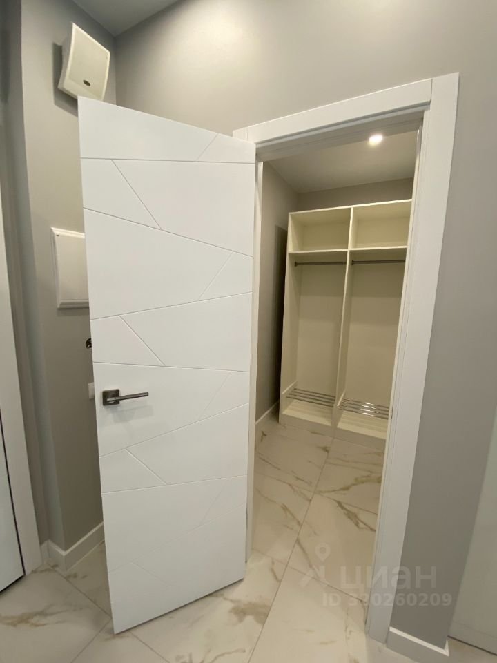 5 Rooms, 50 sq.m. — 4